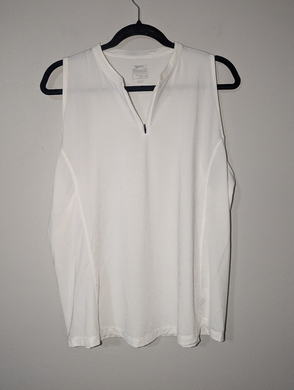 XL NWOT Slazenger Golf White Sleeveless Quarter Zip Top
